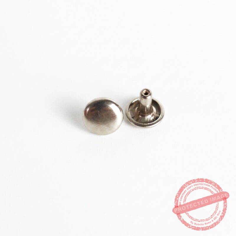 Nút bấm làm dây đeo thẻ
